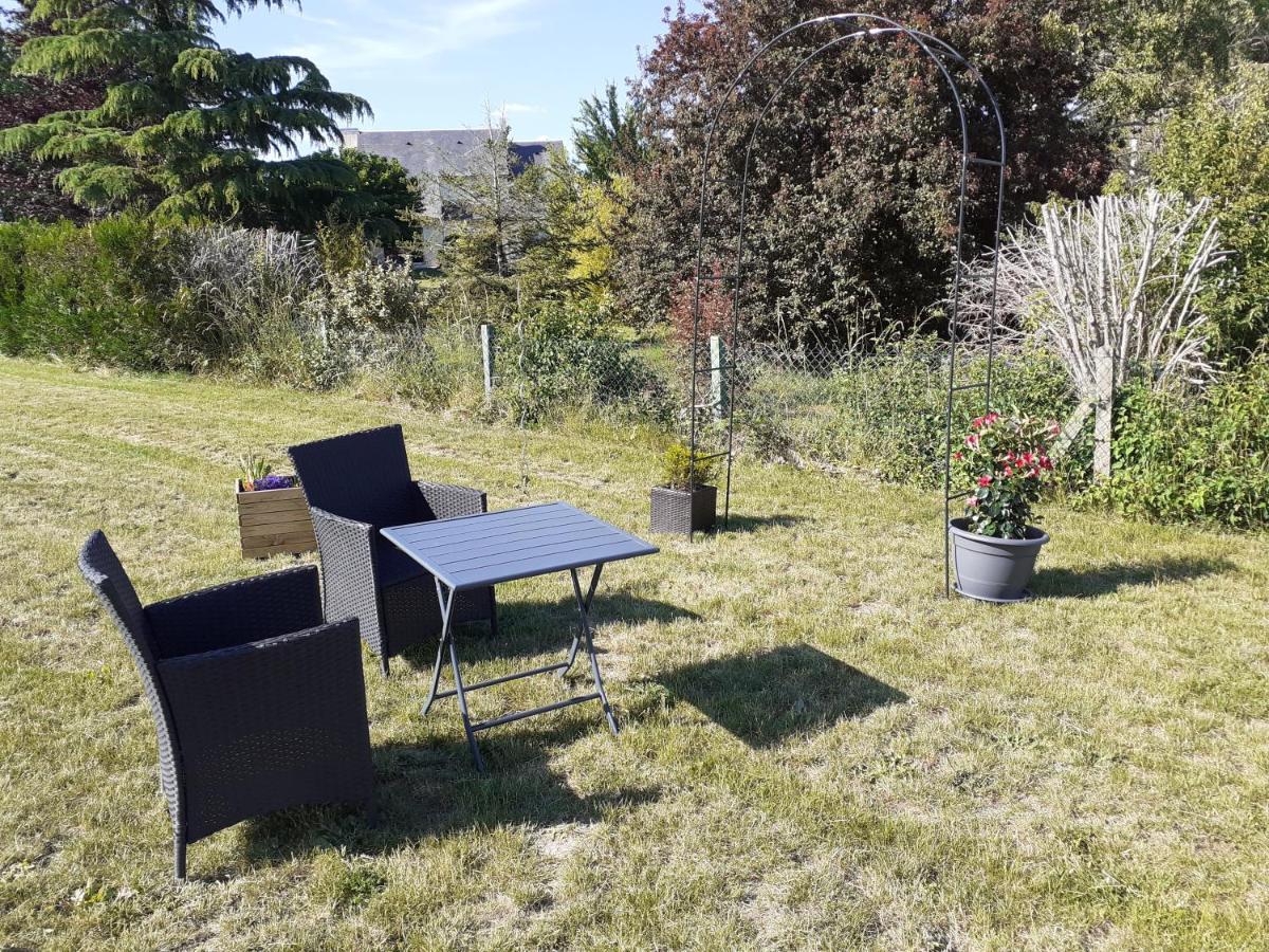 L'Escapade Lochoise Bed & Breakfast Génillé Dış mekan fotoğraf